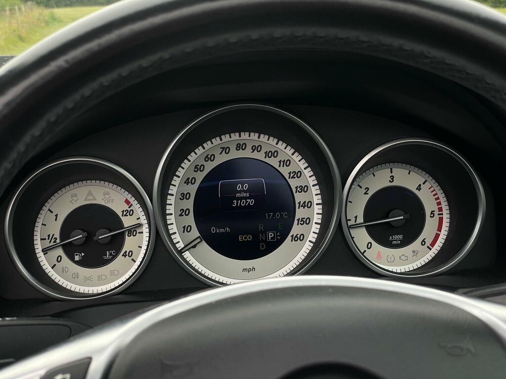 Mercedes-Benz E Class Diesel  #3
