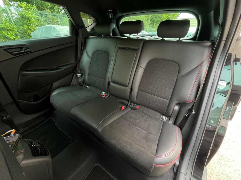 Hyundai Tucson Se Nav White #9