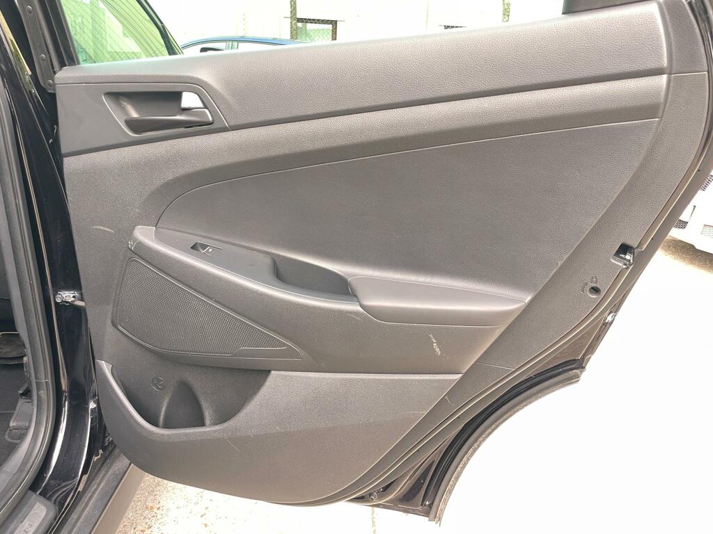 Hyundai Tucson Petrol  #4