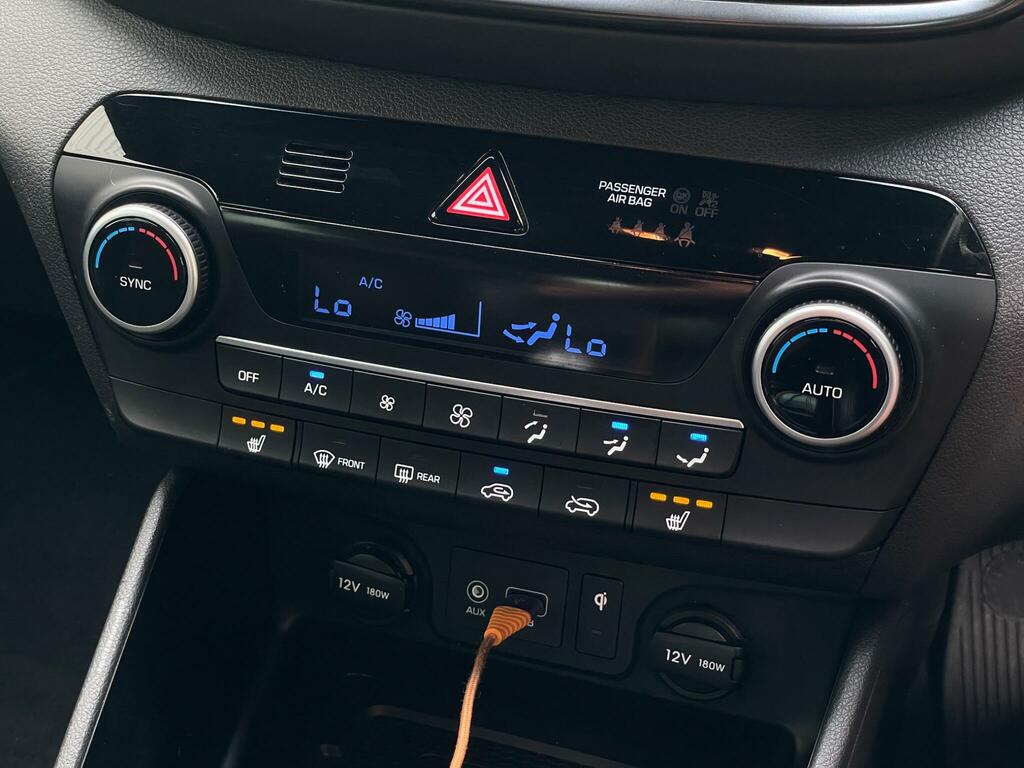 Hyundai Tucson Se Nav White #19