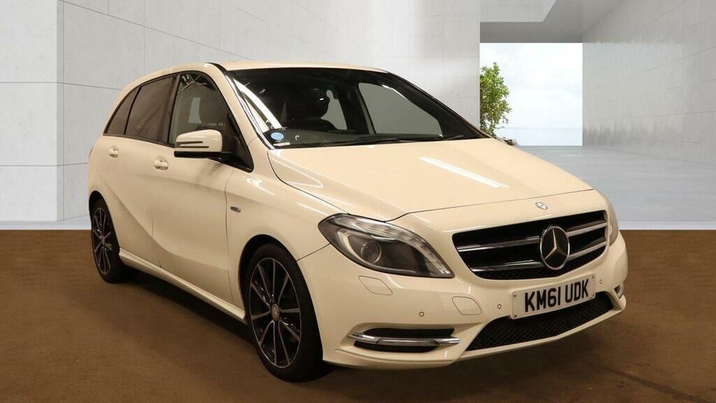 Mercedes-Benz B Class Mpv 1.6 B180 Blueefficiency Sport 7G-dct Euro 5 S White