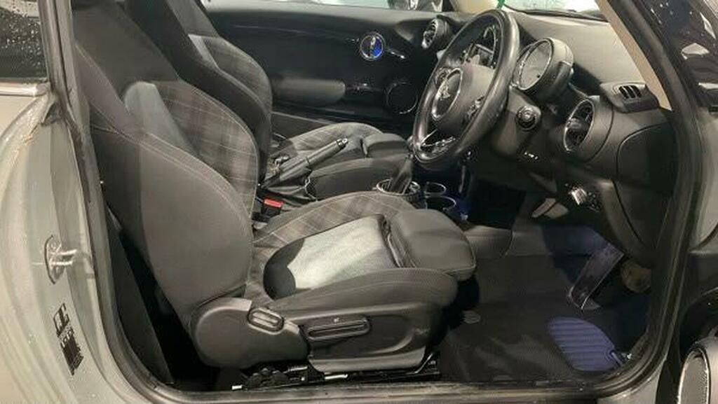 Mini Hatch Back 5 Seats Euro 6 Road Tax 20 Ulez Free Uk White #9