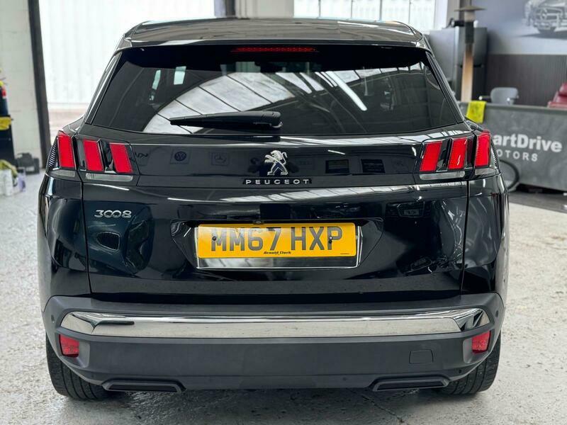 Peugeot 3008 Bluehdi S S Allure Black #4