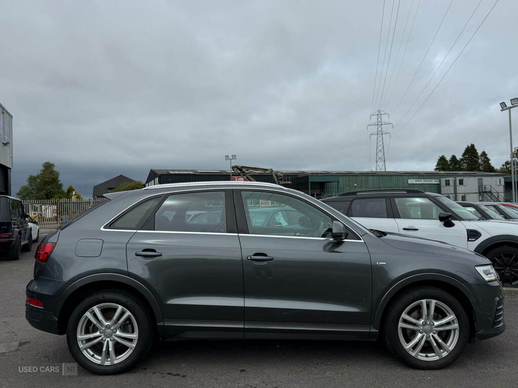 Audi Q3 2.0 Tdi S Line FV65VOT Grey #4