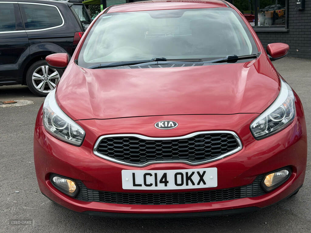 Kia Ceed 1.4 Crdi 1 Red #6