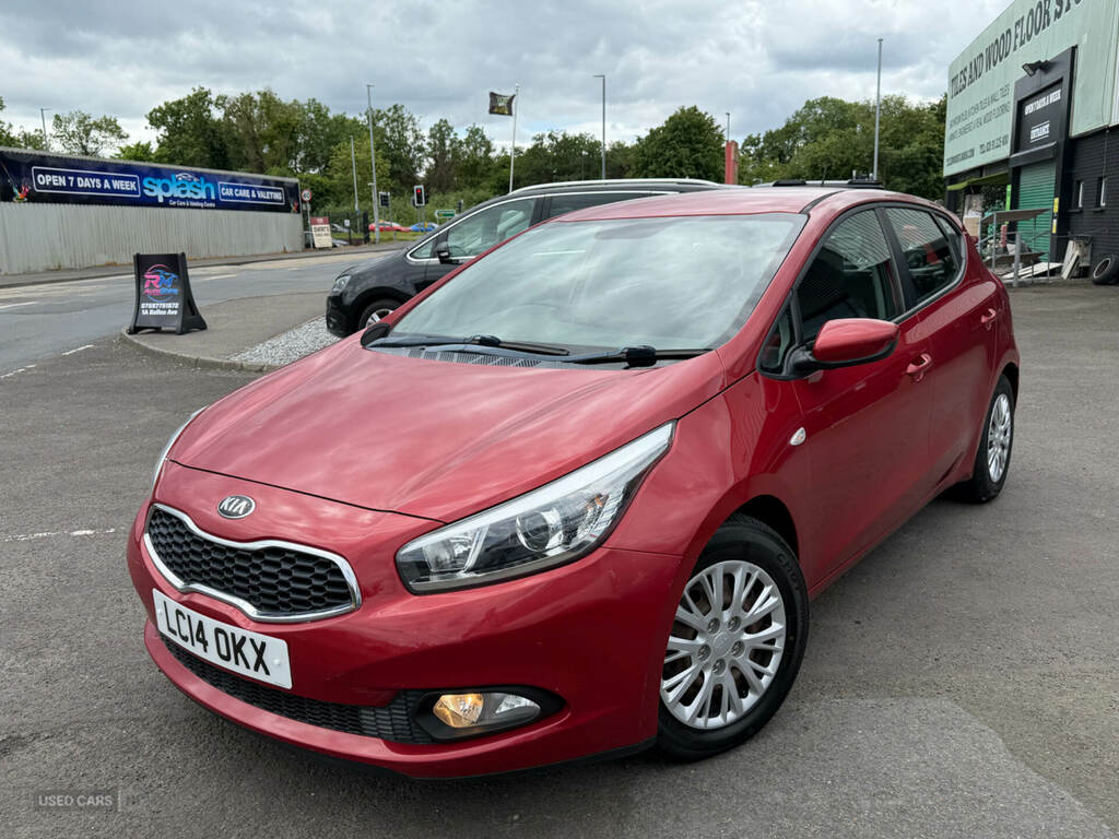 Kia Ceed 1.4 Crdi 1 Red #2