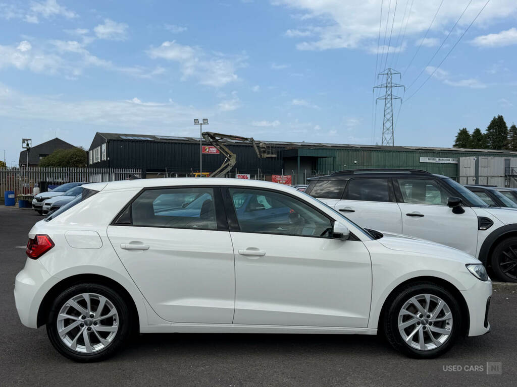 Audi A1 30 Tfsi Sport NXZ3994 White #3