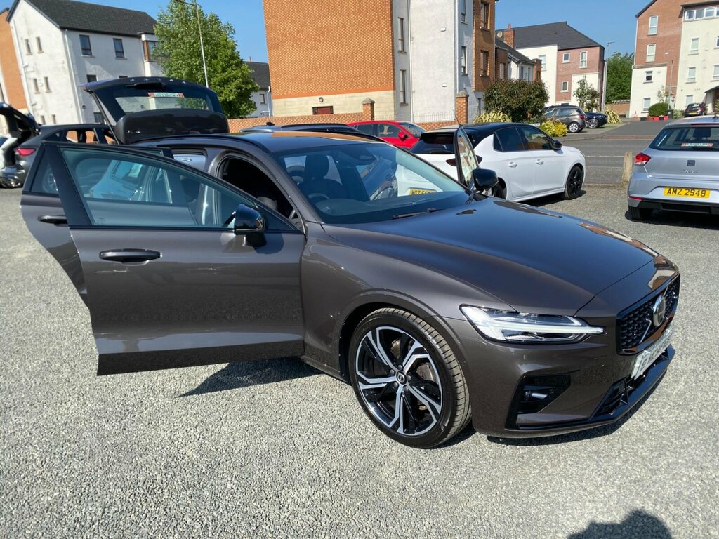 Volvo V60 2.0 B3 Mhev Plus Dct Euro 6 Ss #5