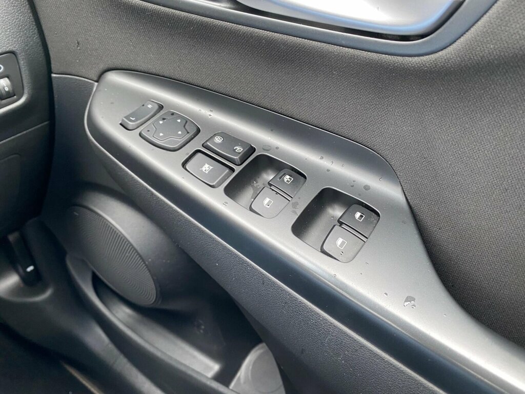 Hyundai Kona 1.0 T-gdi Mhev Se Connect Suv Hybrid Ma Red #28