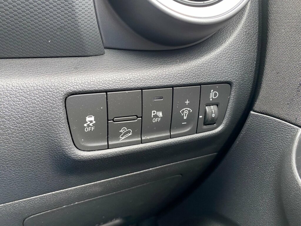 Hyundai Kona 1.0 T-gdi Mhev Se Connect Suv Hybrid Ma Red #29