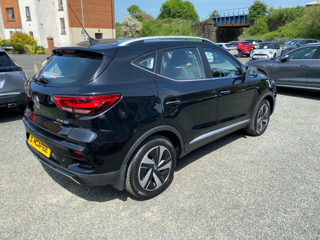 MG ZS 1.5 Vti-tech Exclusive Black #5