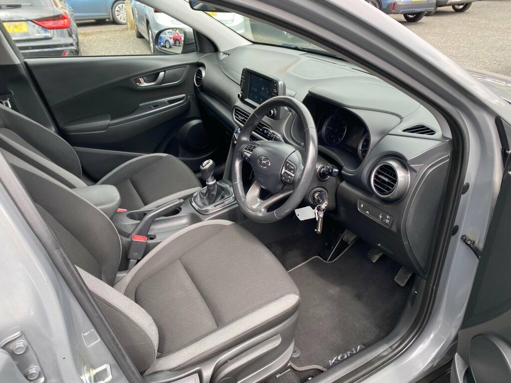Hyundai Kona Se Grey #25