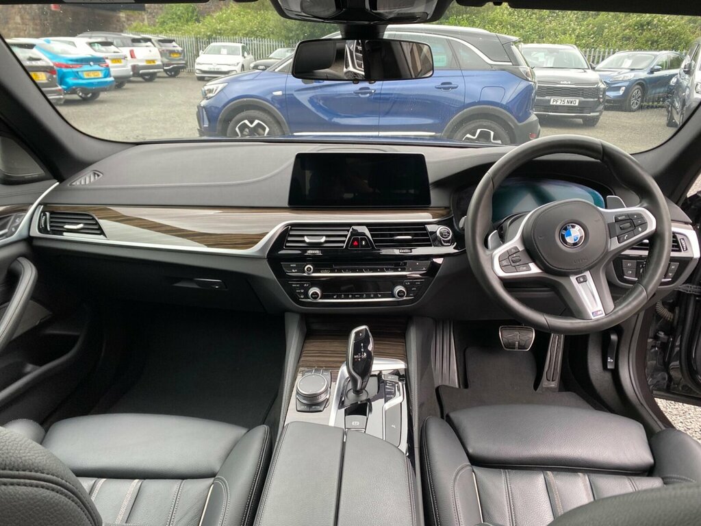 BMW 5 Series Se White #28