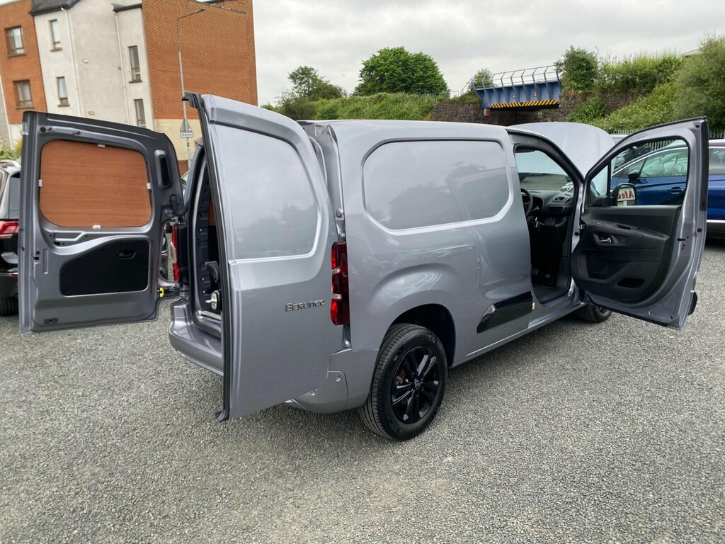 Citroen Berlingo 1.5 Bluehdi Plus M Combi 100 Green #15