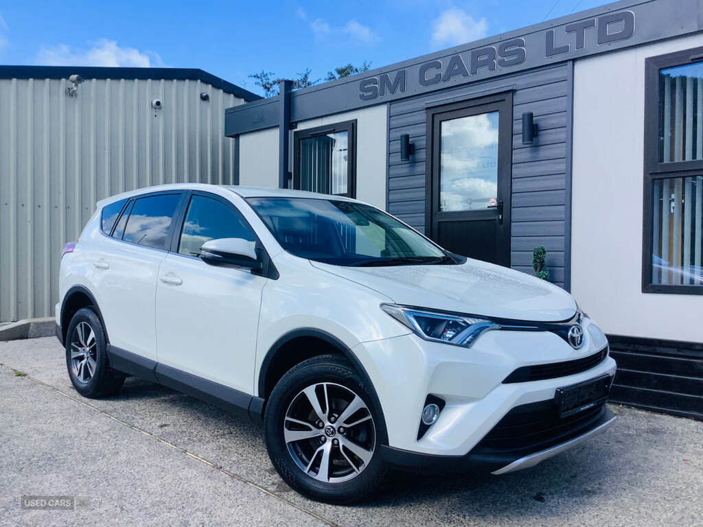 Toyota Rav 4 2.0 D-4d Business Edition 2Wd White