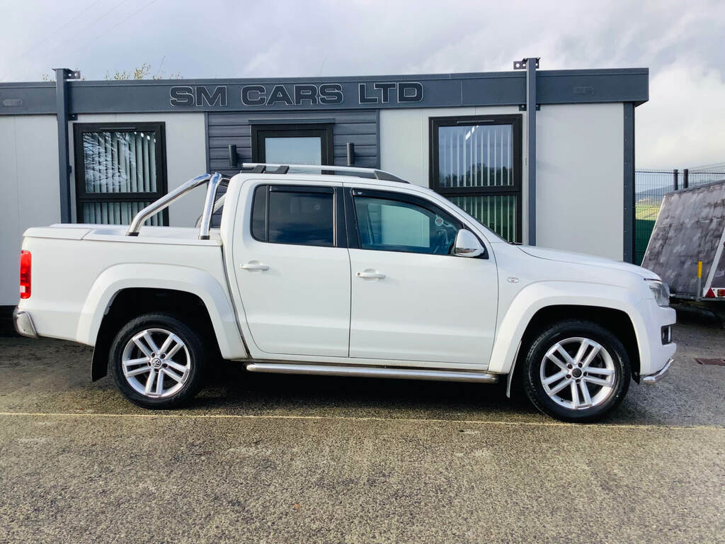 Volkswagen Amarok D Cab Pick Up Highline 2.0 Bitdi 180 Bmt 4Mtn White