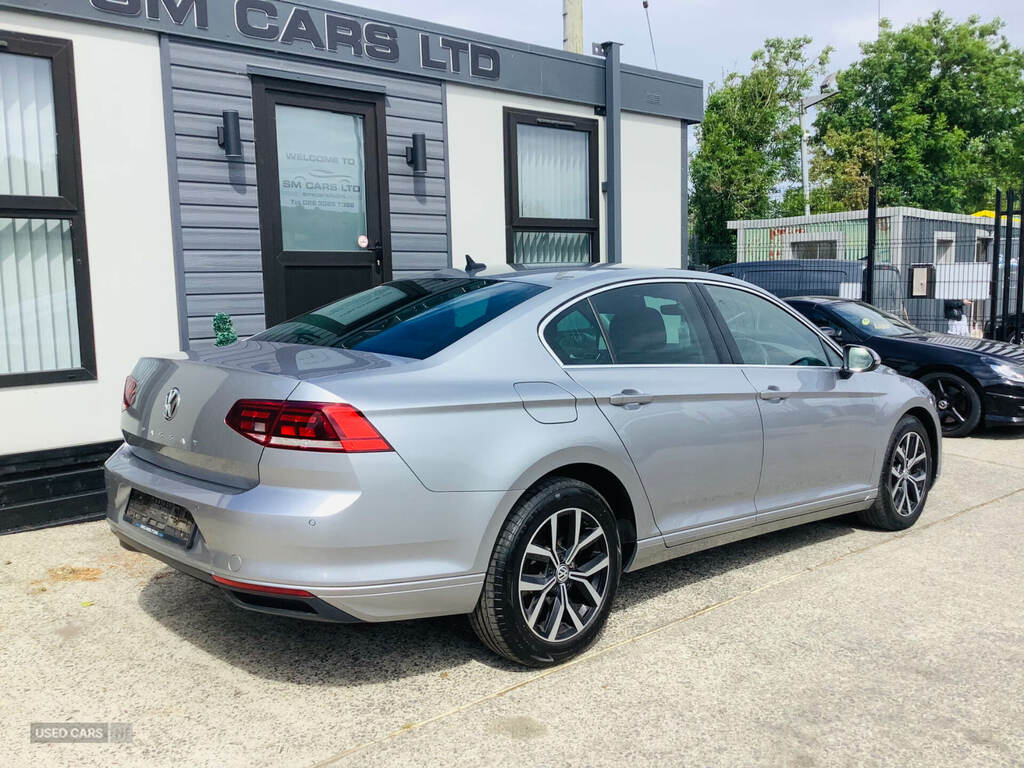 Volkswagen Passat 2.0 Tdi Evo Scr Sel Dsg SGZ4483 Silver #2