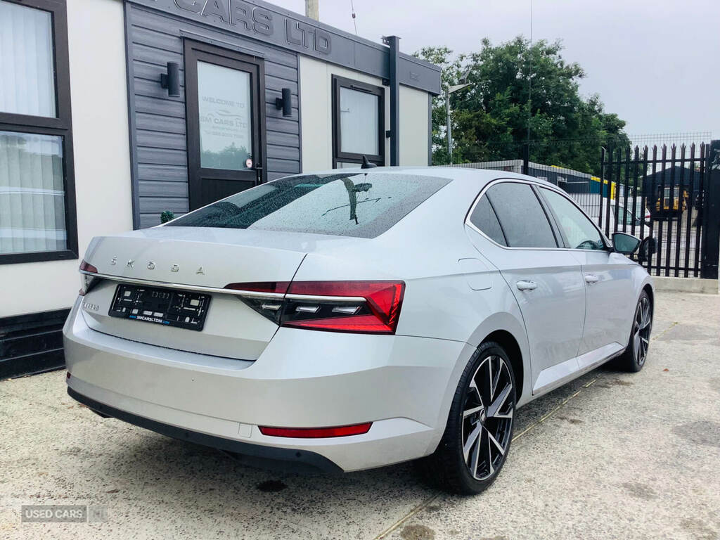 Skoda Superb 2.0 Tdi Cr 190 Se L Dsg SGZ5095 Silver #3