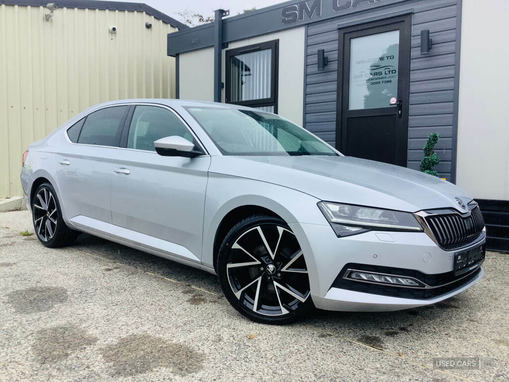 Skoda Superb 2.0 Tdi Cr 190 Se L Dsg SGZ5095 Silver