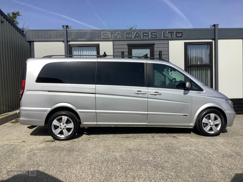 Mercedes-Benz Viano 2.2 Cdi Ambiente Tip Silver #2