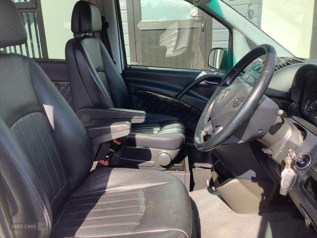 Mercedes-Benz Viano 2.2 Cdi Ambiente Tip Silver #5