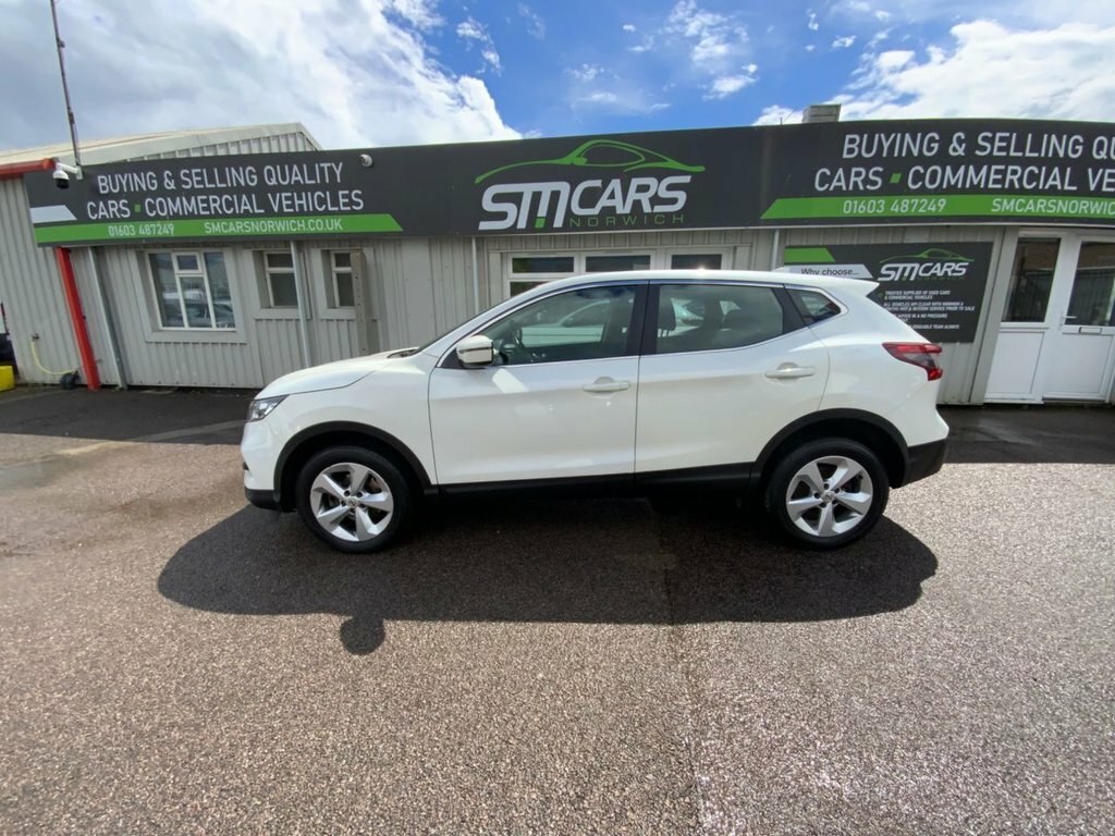 Nissan Qashqai 1.3L Acenta Premium DL69GHD White #5