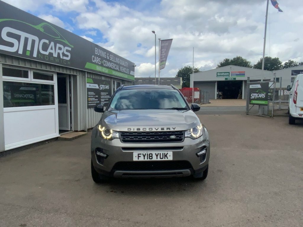 Land Rover Discovery Sport 2L Hse Black FY18YUK Silver #2