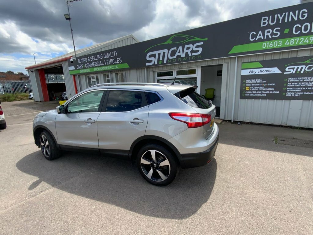 Nissan Qashqai 1.5L N-connecta Silver #5