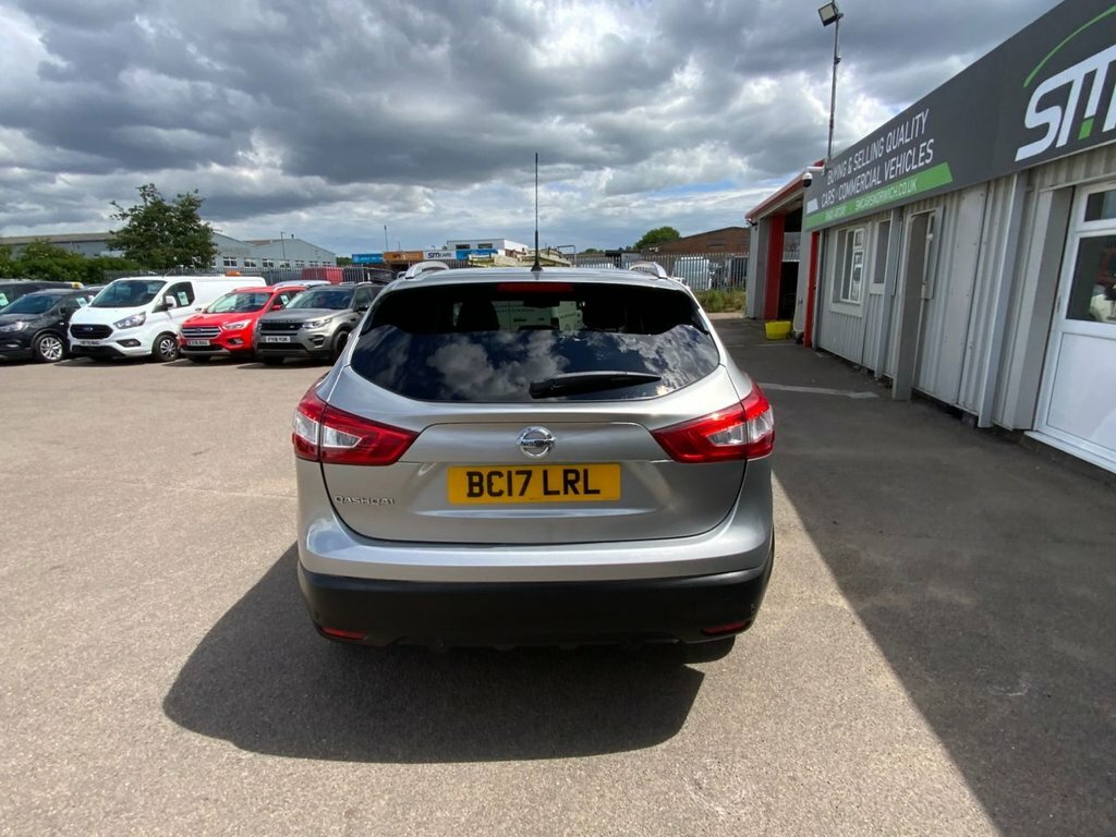 Nissan Qashqai 1.5L N-connecta Silver #4