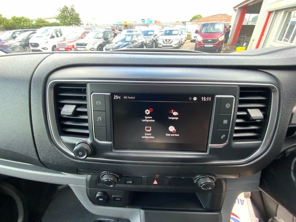 Vauxhall Vivaro F3100 Pro L2h2 2.0 145Bhp White #25