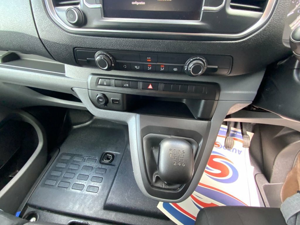 Vauxhall Vivaro F3100 Pro L2h2 2.0 145Bhp White #24