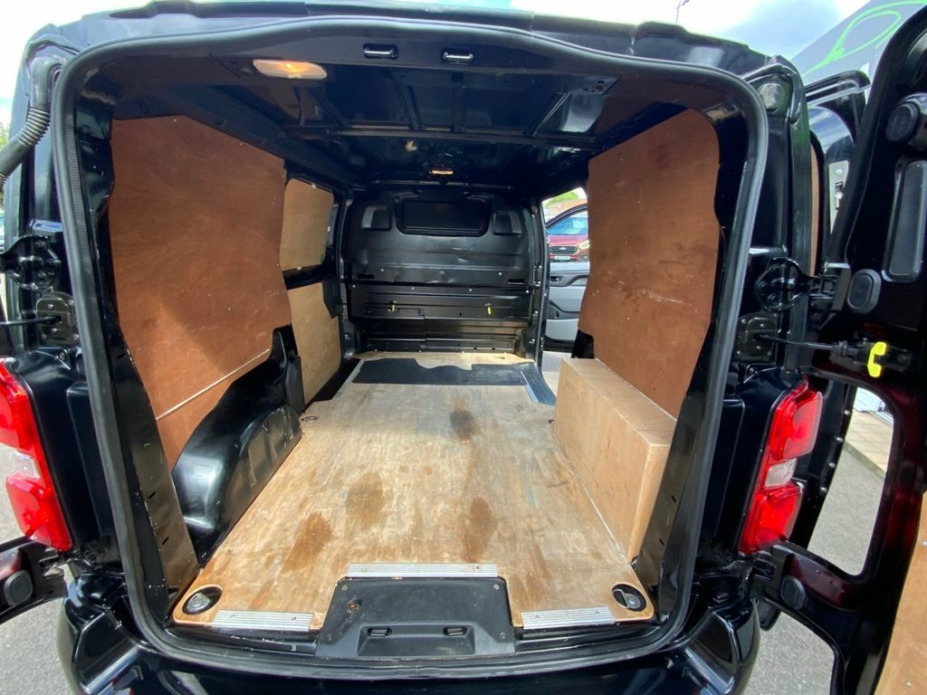 Vauxhall Vivaro 1.5L Sportive 6Dr Black #2