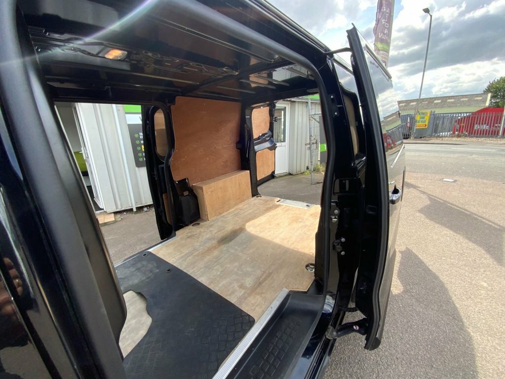 Vauxhall Vivaro F3100 Pro L2h2 2.0 145Bhp White #17