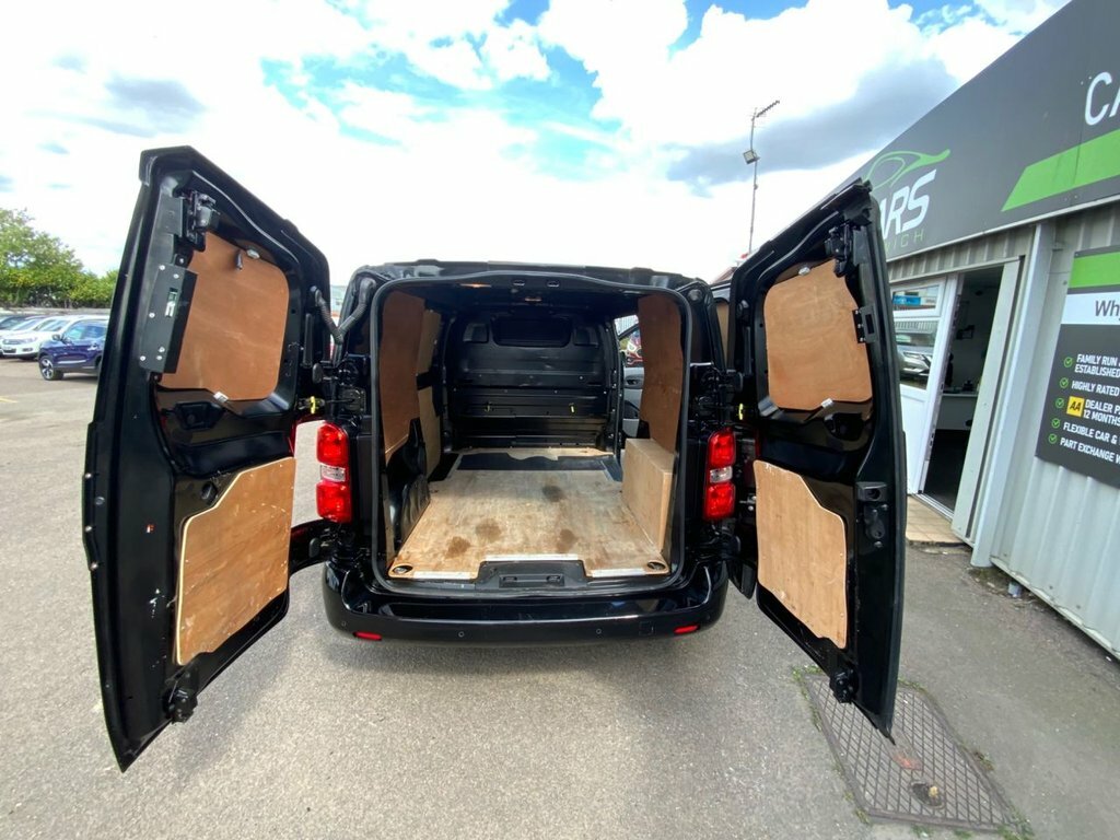 Vauxhall Vivaro F3100 Pro L2h2 2.0 145Bhp White #10
