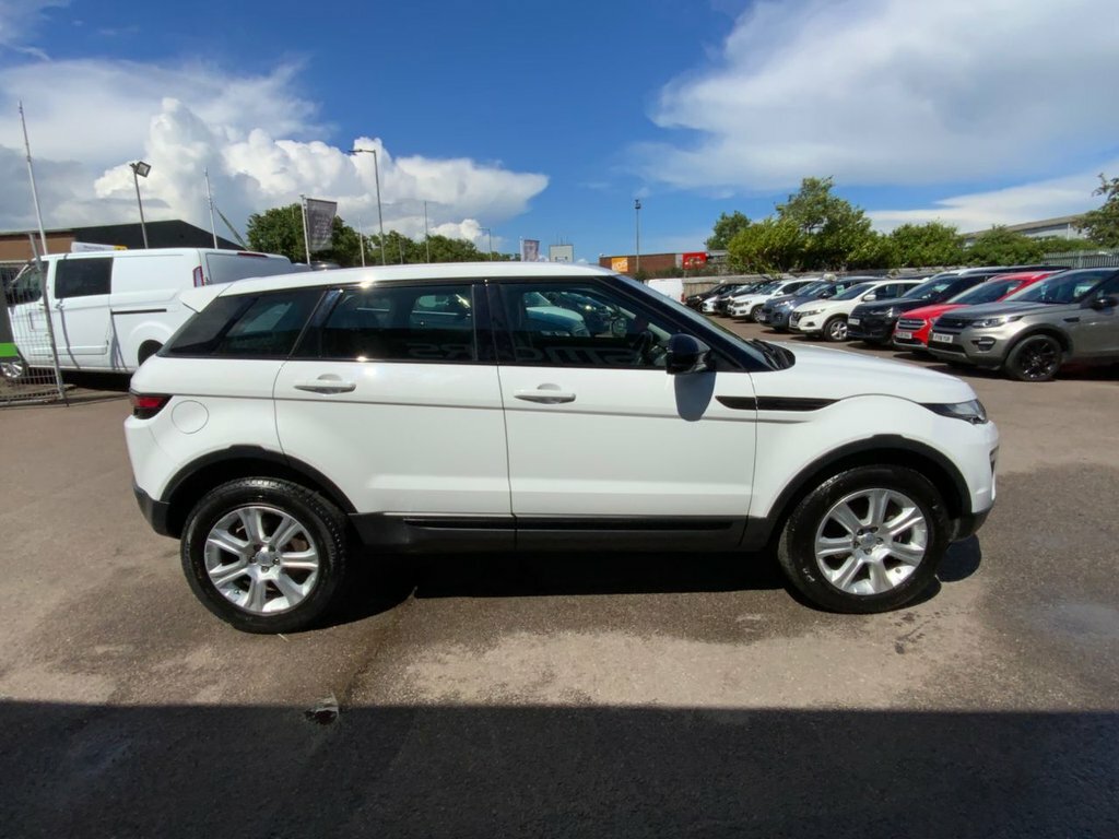 Land Rover Range Rover Evoque 2L Se Tech BU68XYX White #3