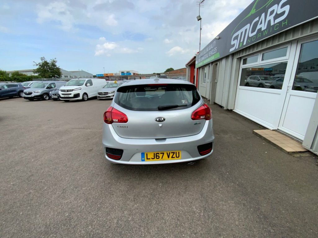 Kia Ceed Kia Ceed Gt-line 1.6Dt Estate Ulez Red #1