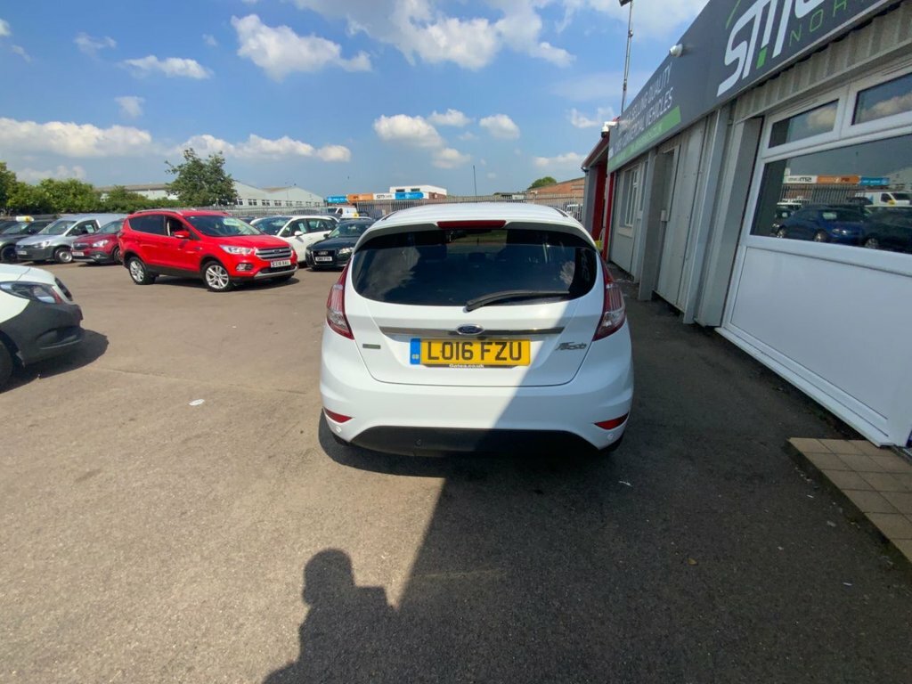 Ford Fiesta 1L Titanium X LO16FZU White #3