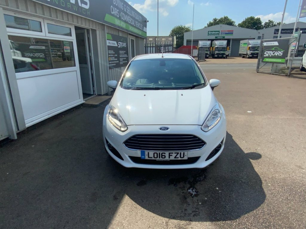 Ford Fiesta 1L Titanium X White