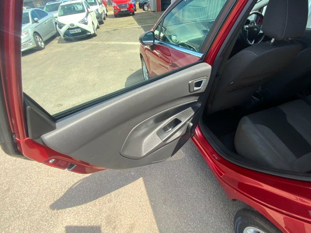 Ford Fiesta 1L Zetec Red #5