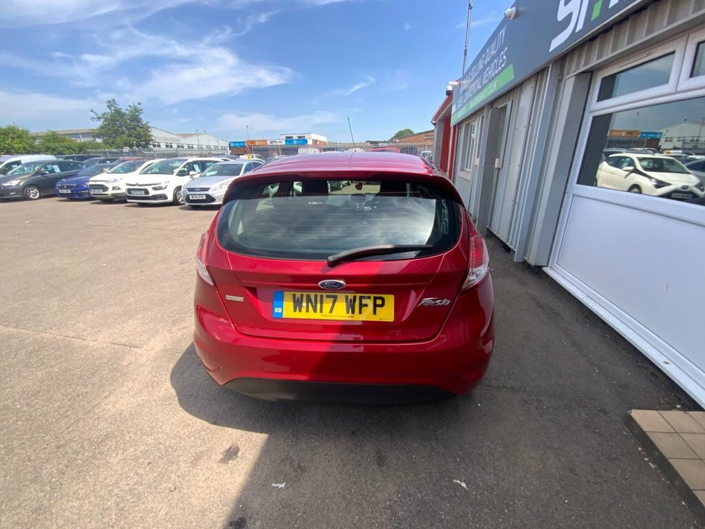 Ford Fiesta 1L Zetec Red