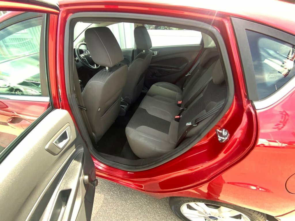 Ford Fiesta 1L Zetec Red #4