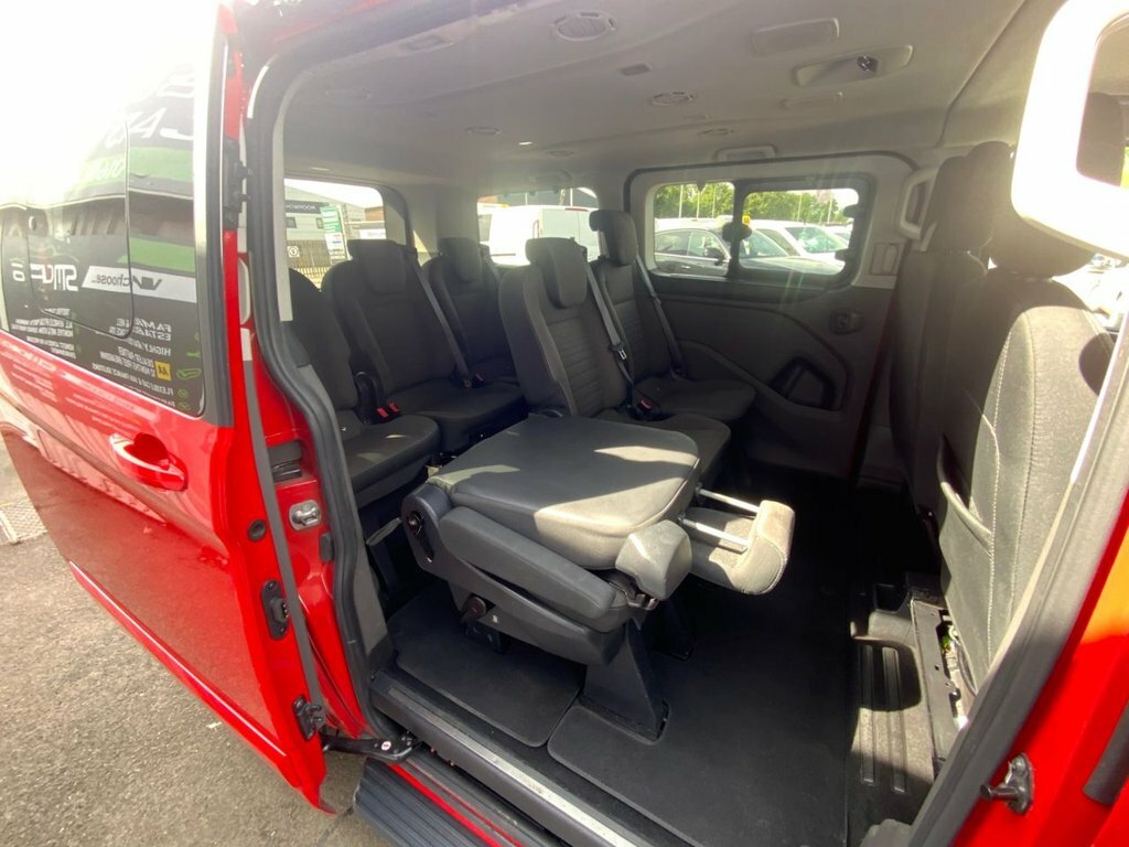 Ford Tourneo Custom 2.0 320 Ecoblue Titanium Minibus Double Cab Di Orange #18
