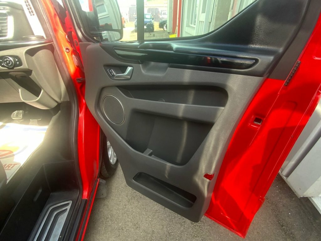 Ford Tourneo Custom 2.0 320 Ecoblue Titanium Minibus Double Cab Di Orange #16
