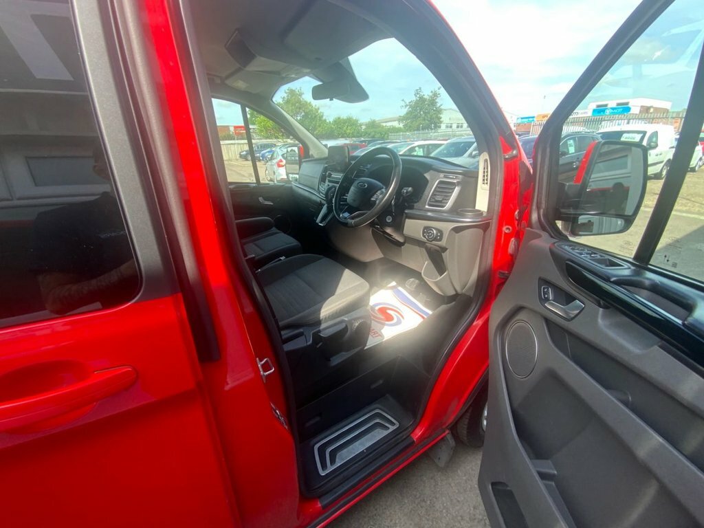 Ford Tourneo Custom 2.0 320 Ecoblue Titanium Minibus Double Cab Di Orange #15