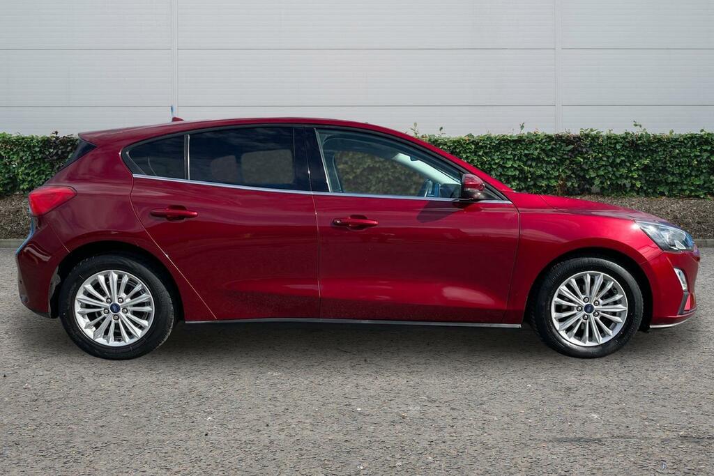Ford Focus 1.0 Ecoboost 125 Titanium EU20VZX Red #3