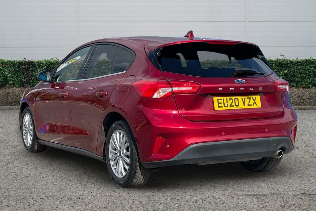 Ford Focus 1.0 Ecoboost 125 Titanium EU20VZX Red #2