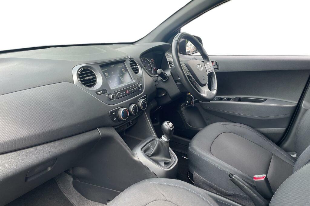 Hyundai I10 Play  #7