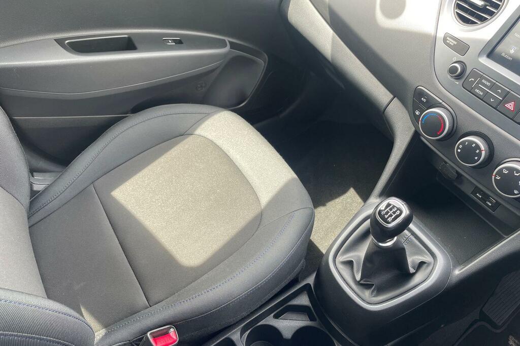 Hyundai I10 Play  #15