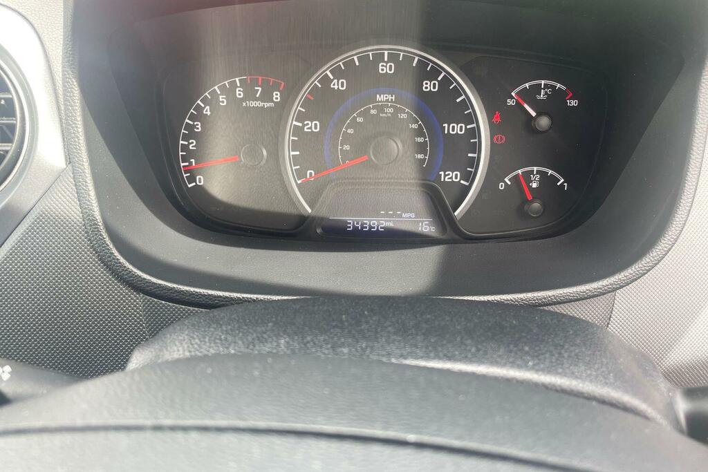 Hyundai I10 Play  #13