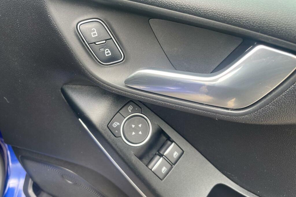 Ford Fiesta 1.1 Zetec Nav 85 Bhp 5Sp Eco Hatch Silver #16